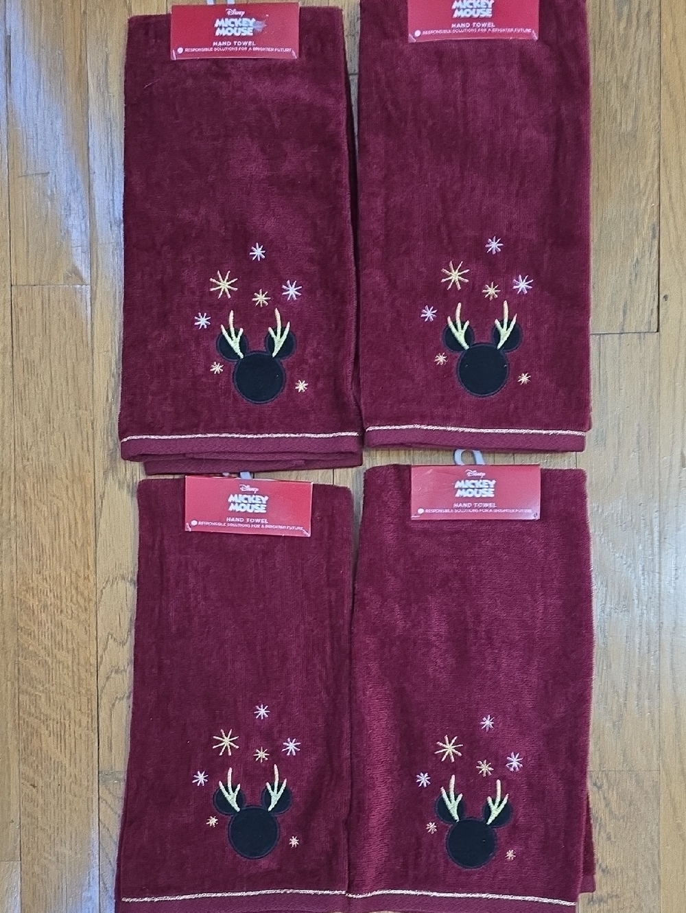 ST. NICHOLAS SQUARE DISNEY BRAND MICKEY MOUSE HAND TOWELS BUNDLE OF 4 TOWELS